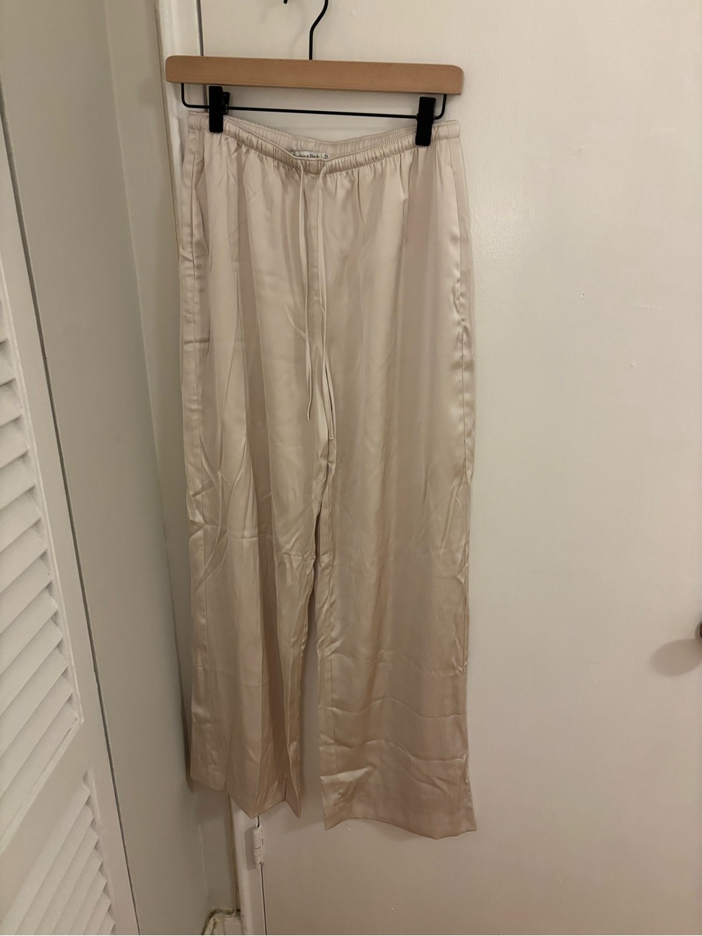 Abercrombie & Fitch Satin Pants